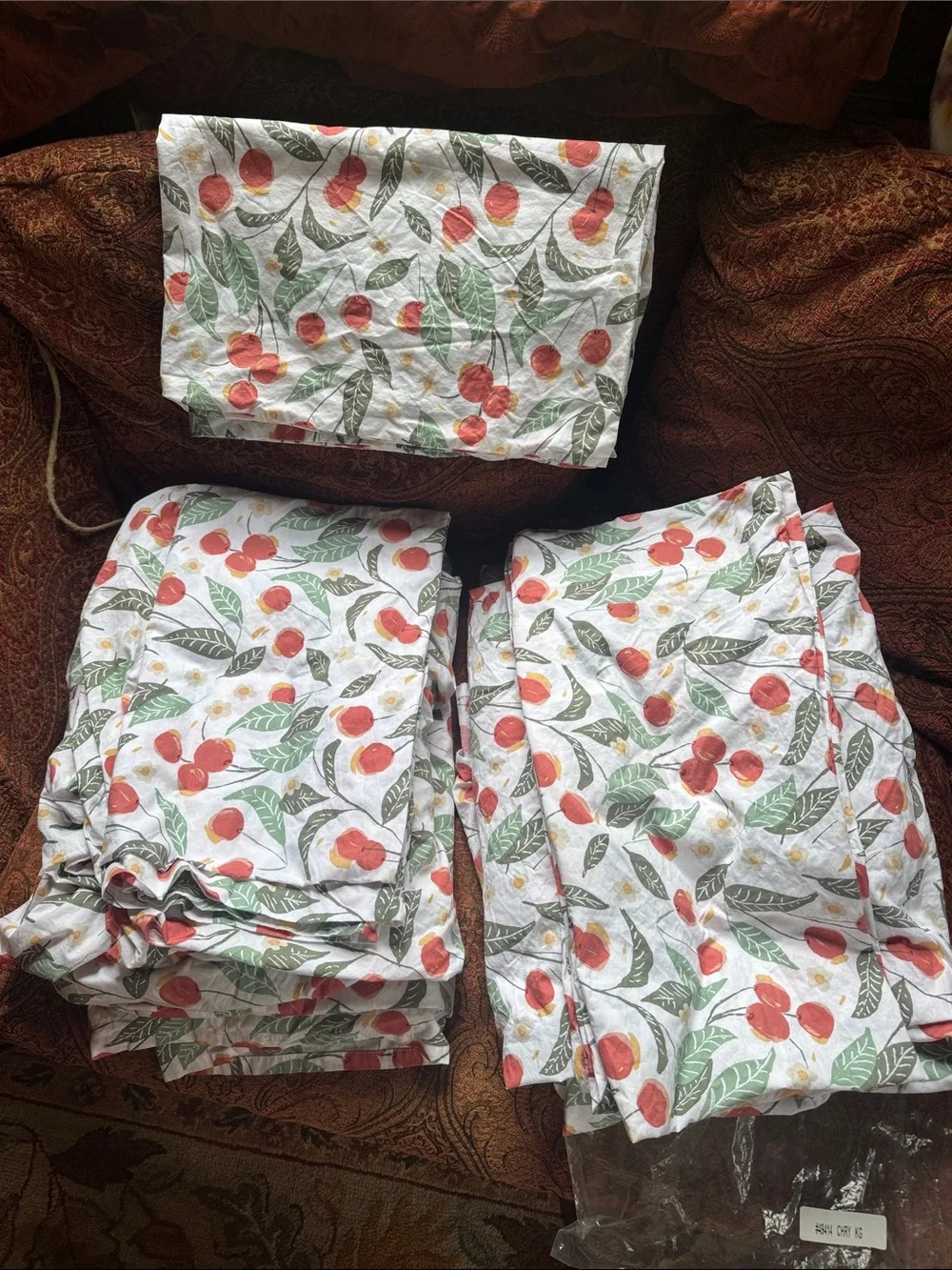 Garnet Hill organic cotton Vintage Cherries 🍒 percale pillow cases standard NEW